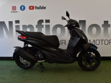 Piaggio Beverly 300 Deep Black – NUOVO